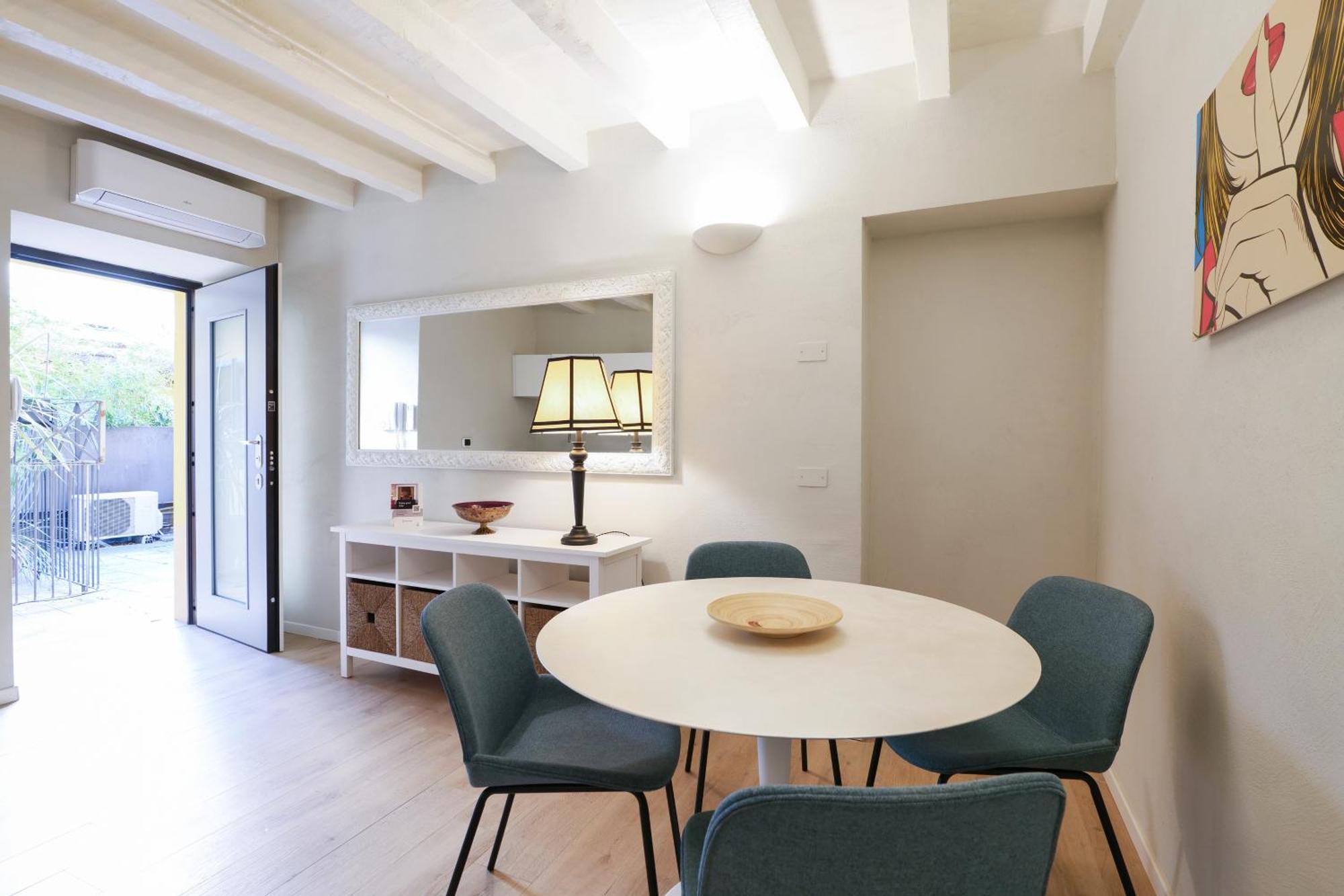 Elegant Rosales Apt. Milan Exterior photo