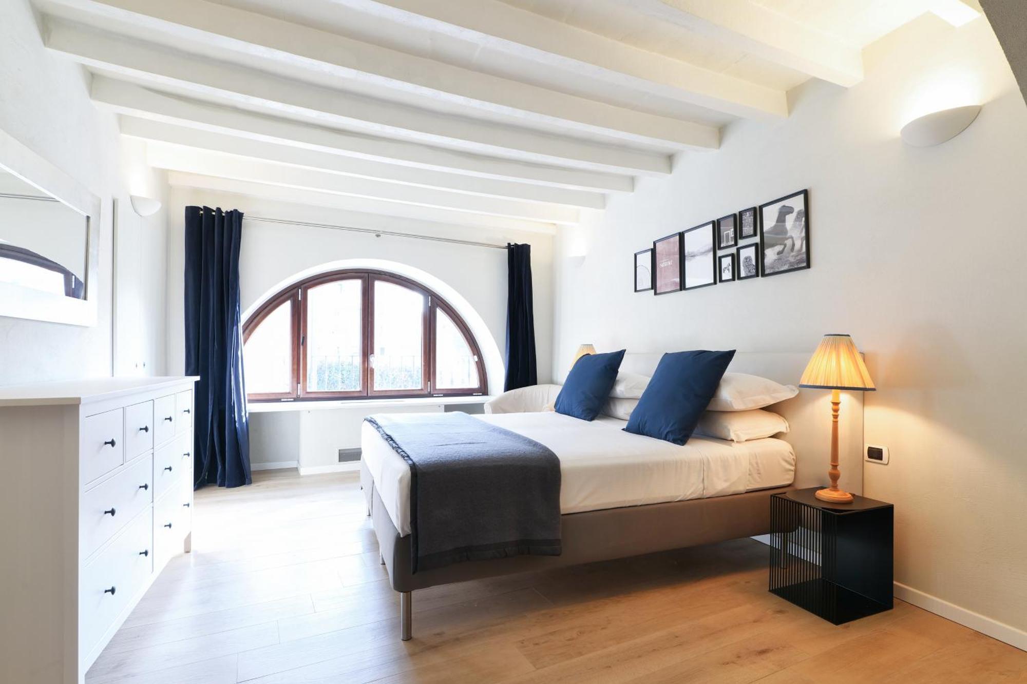 Elegant Rosales Apt. Milan Exterior photo